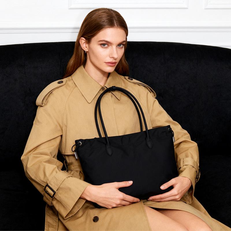 🎒 The All-Day Tote | Your Office-to-Adventure Companion